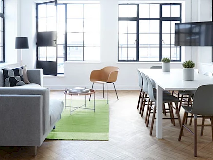 Inhouse-Entwicklung vs. Outsourcing der Software&shy;entwicklung