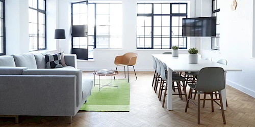 Inhouse-Entwicklung vs. Outsourcing der Software&shy;entwicklung