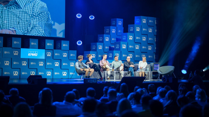 &copy; Dan Taylor unter https://www.facebook.com/bitsandpretzels
